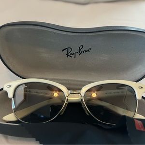 Ray-Ban RB4132